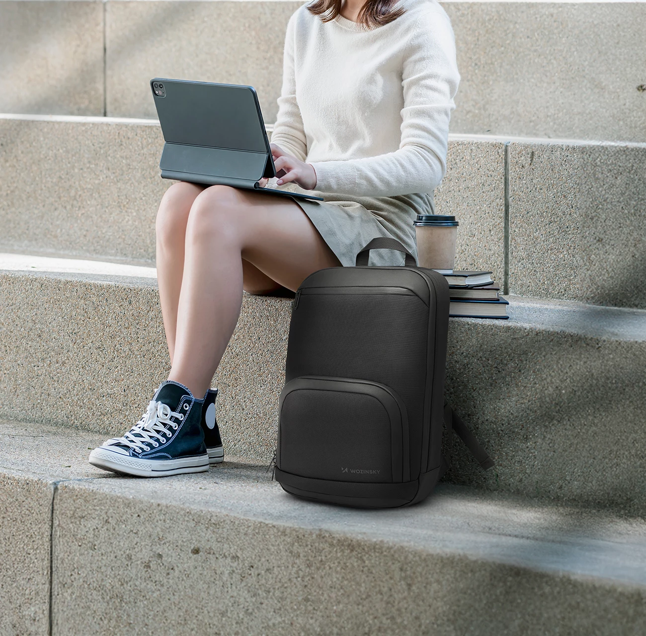 Nahrbtnik za prenosnik, Wozinsky Premium, 15,6" , poliester, črn