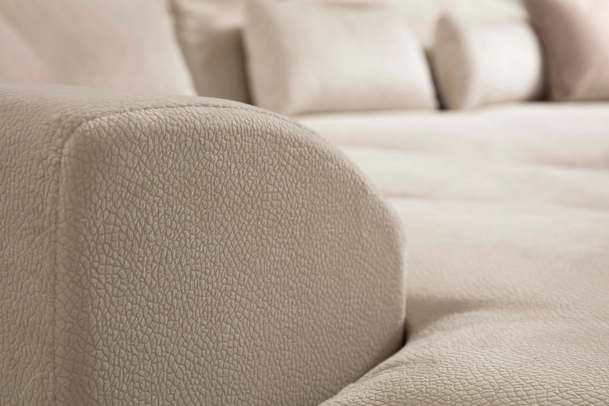 Kotni kavč, levi kot, ecru, 5 blazin Frido