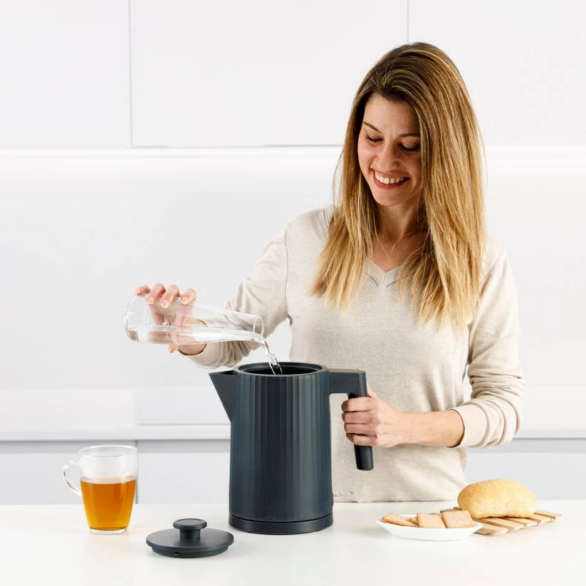 Električni grelnik vode Jonic Tea Taurus, 1,7 L, 2200 W, siv