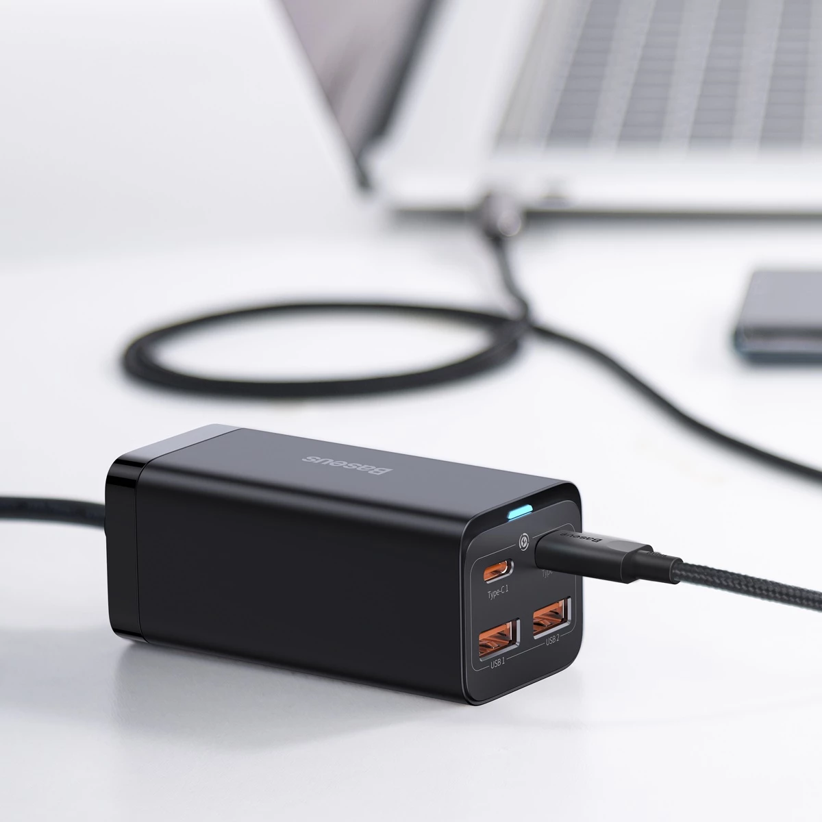 Univerzalni polnilec Baseus GaN3 Pro, 100 W, 2x USB-C, 2x USB-A, črn