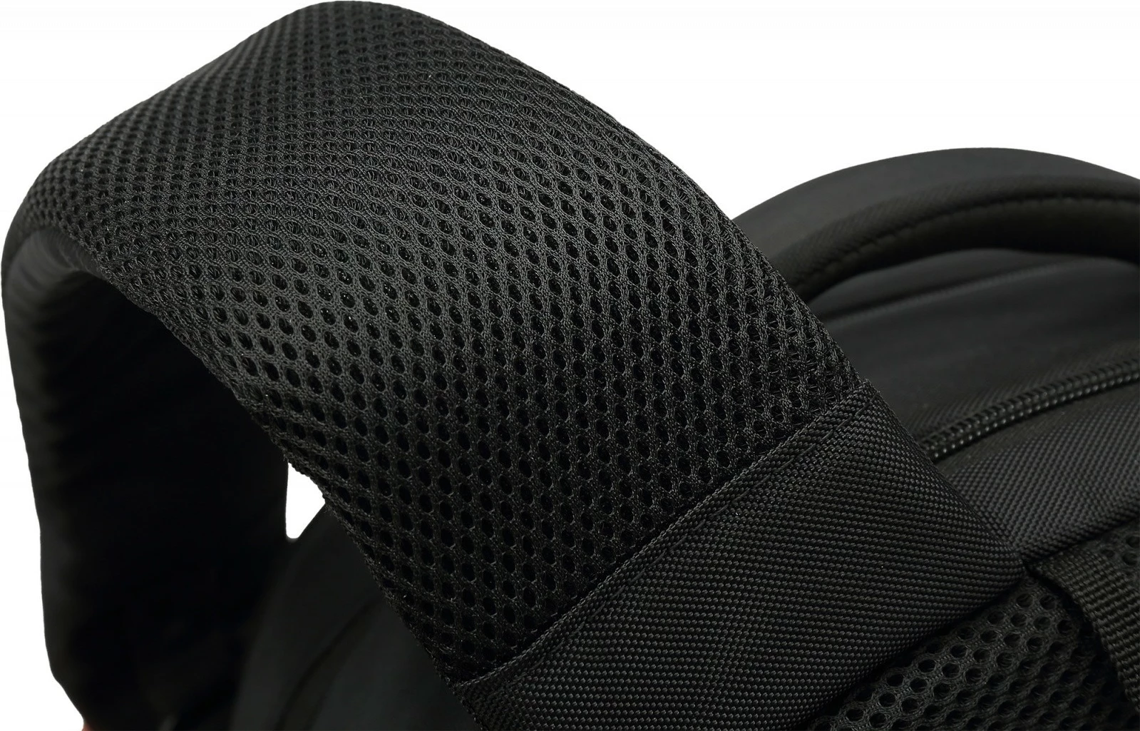 Nahrbtnik za prenosnik YENKEE YBB 1502 FLASHPACKER, 15.6", črn