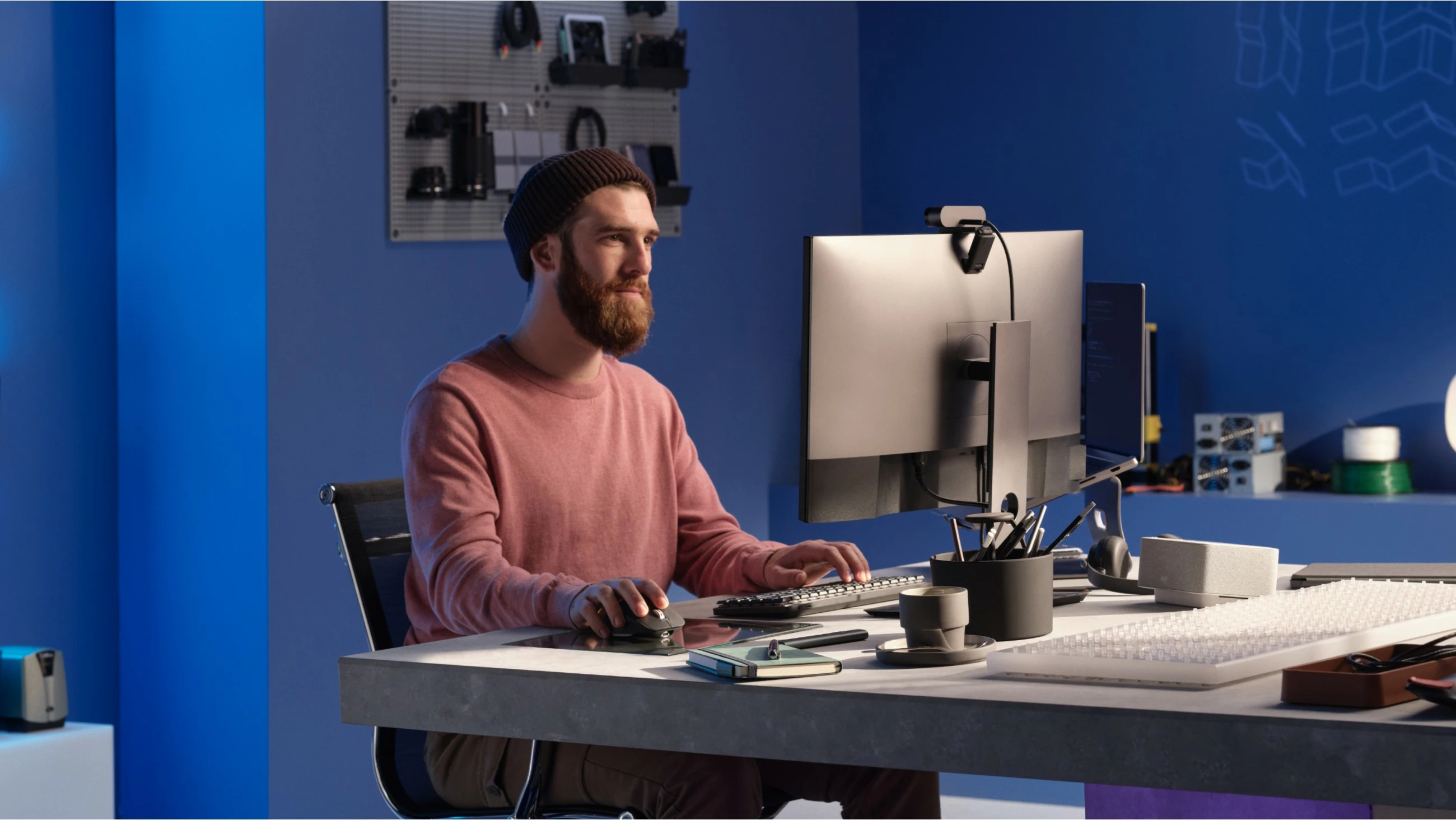 Visoko zmogljiv miš Logitech MX Master 3S, brezžična