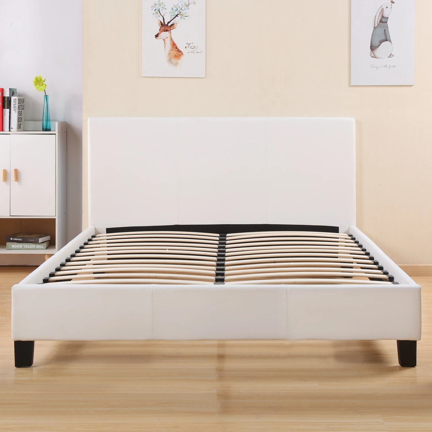 Postelja Becca z belo PU FH553.01 150x200 cm