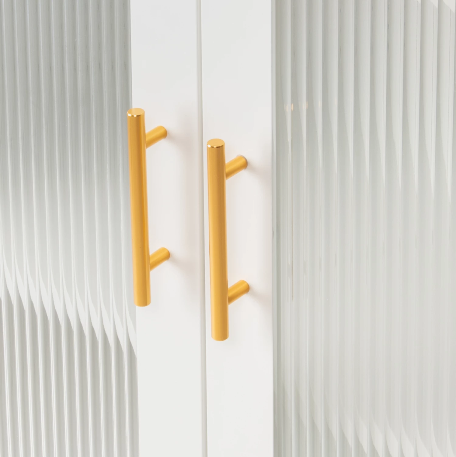 Kovinska vitrina CARIL FH9571.02 bela 80x37-40x102Hcm