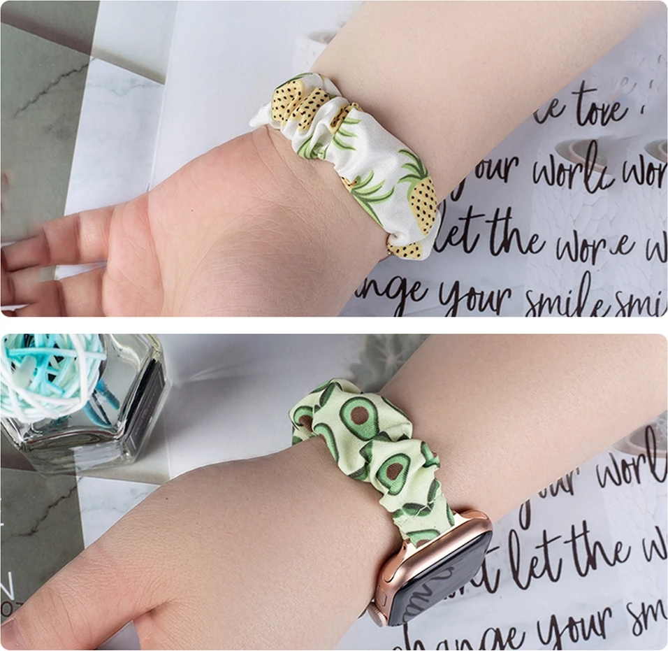 Elastičen tekstilni pašček z motivom kivija, bel — Hurtel za Apple Watch (42/44/45 mm)