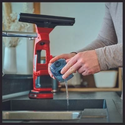 Brezžični čistilec oken Einhell BRILLIANTO, 18 V, 0,3 L, 28 cm, črno/rdeč, 740 g