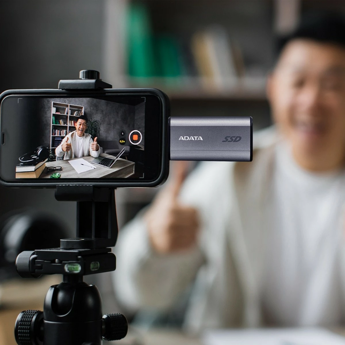 Zunanji SSD Adata SC750, 2000 GB, USB 3.2, titansko