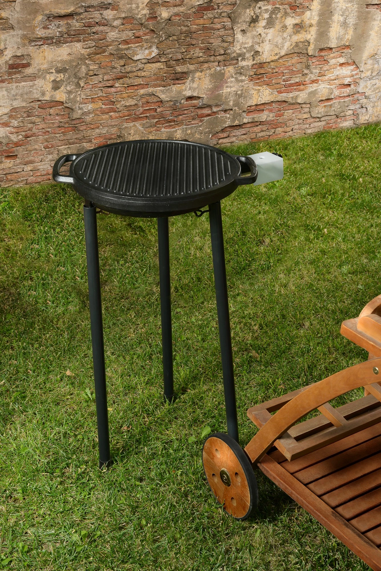 Prenosni grill BBQ Parilla Mini, črn, 45x45x84 cm