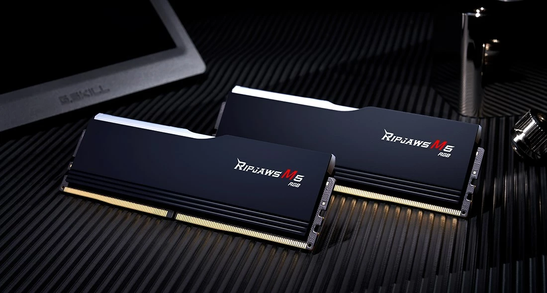 RAM pomnilnik 32 GB (2 x 16 GB), DDR5 6400 MHz, G.SKILL Ripjaws M5 RGB F5-6400J3239G16GX2-RM5RK
