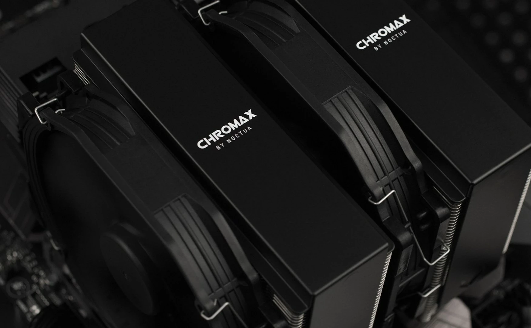 Procesorski hladilnik Noctua NA-HC4 chromax.black