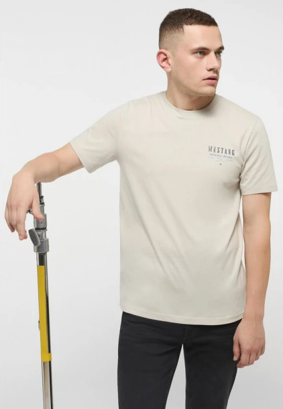 Majica za moške Mustang Alex C Print M T-shirt 1013523 2081, krem