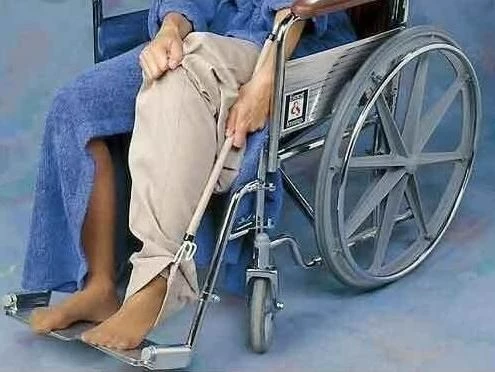 Pripomoček za oblačenje SUNDO 69 cm