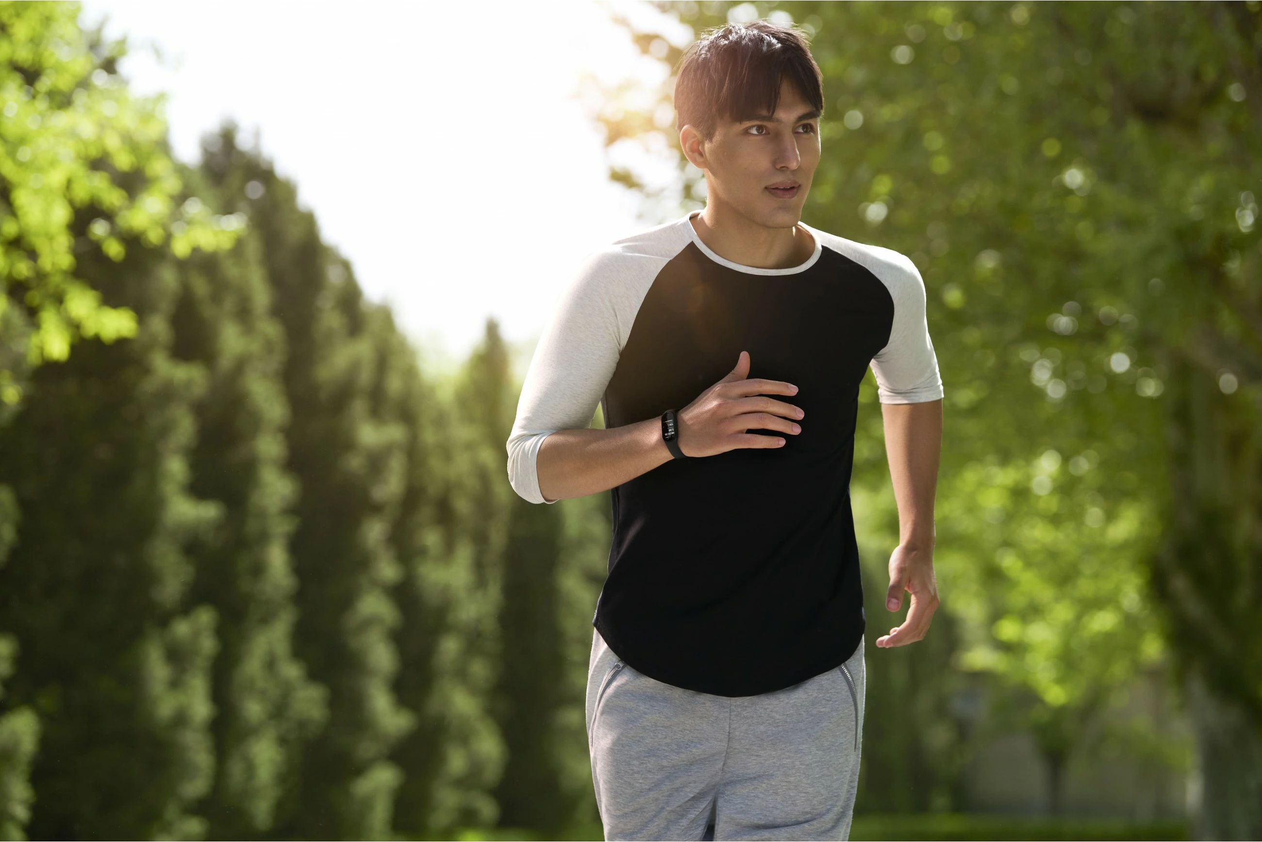 Pametna zapestnica 1,62" AMOLED, 180 mAh, črna — Xiaomi Smart Band 7