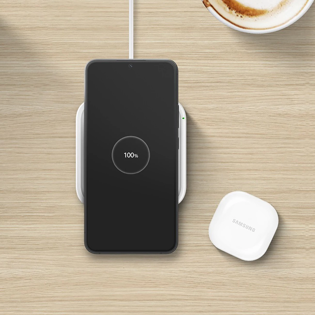 Brezžični polnilec, 15W, LED, USB-C, bel — Samsung EP-P2400TWEGEU, z napajalnikom