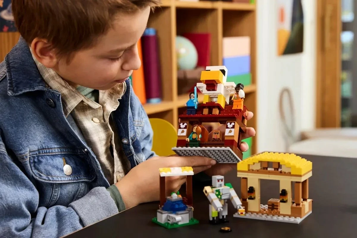 Napad balona Ghast, LEGO Minecraft 21273