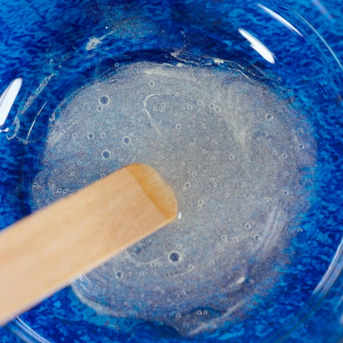 Set za znanstvene poskuse s svetlečim slime-om, Lisciani Crazy Science, 304-PL89239, z različnimi dodatki