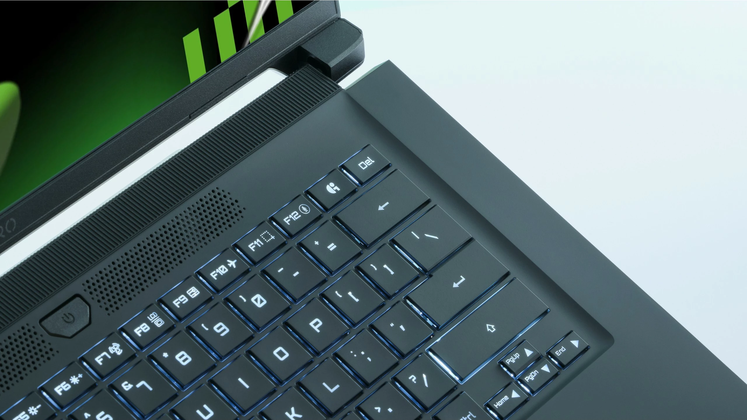 Prenosnik Gigabyte Aero X16, AMD Ryzen AI 7 350, 16", 165Hz, RTX 8GB, 1TB SSD, Space Gray