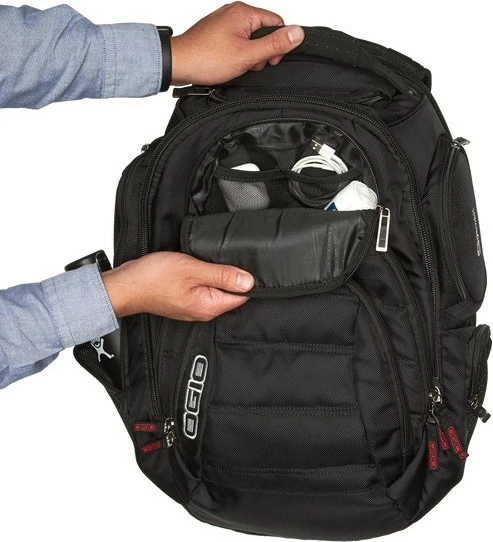 Nahrbtnik OGIO GAMBIT BLACK, 33 L, za prenosnik 15,6", črn