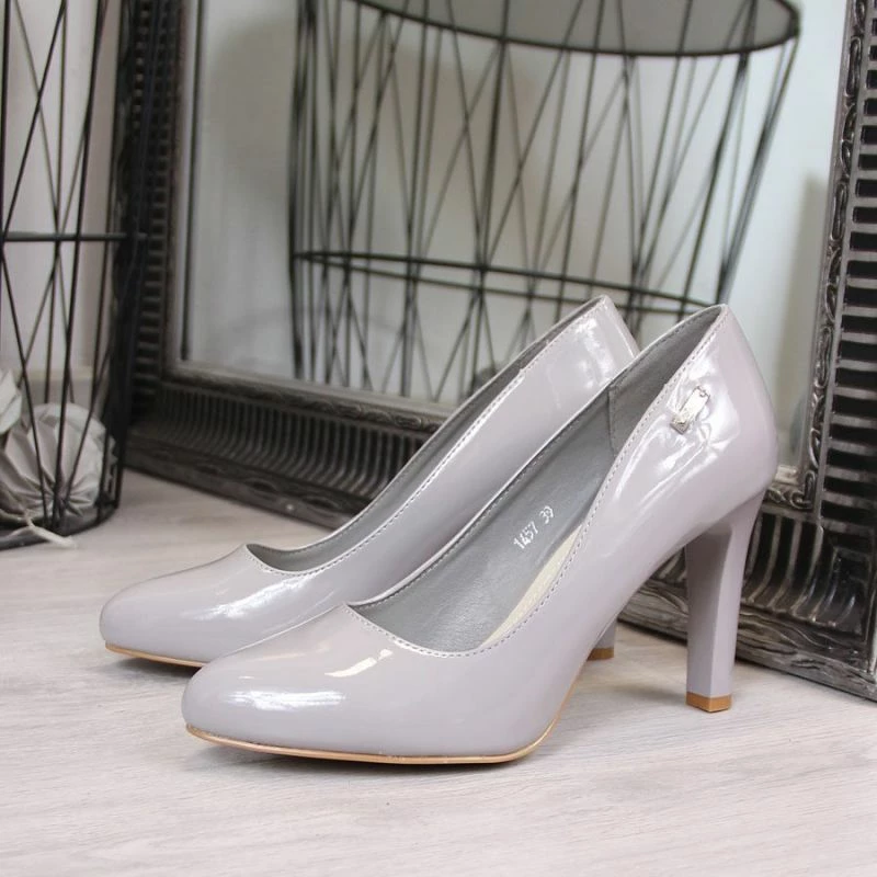 Kopeke Sergio Leone za ženske, sive