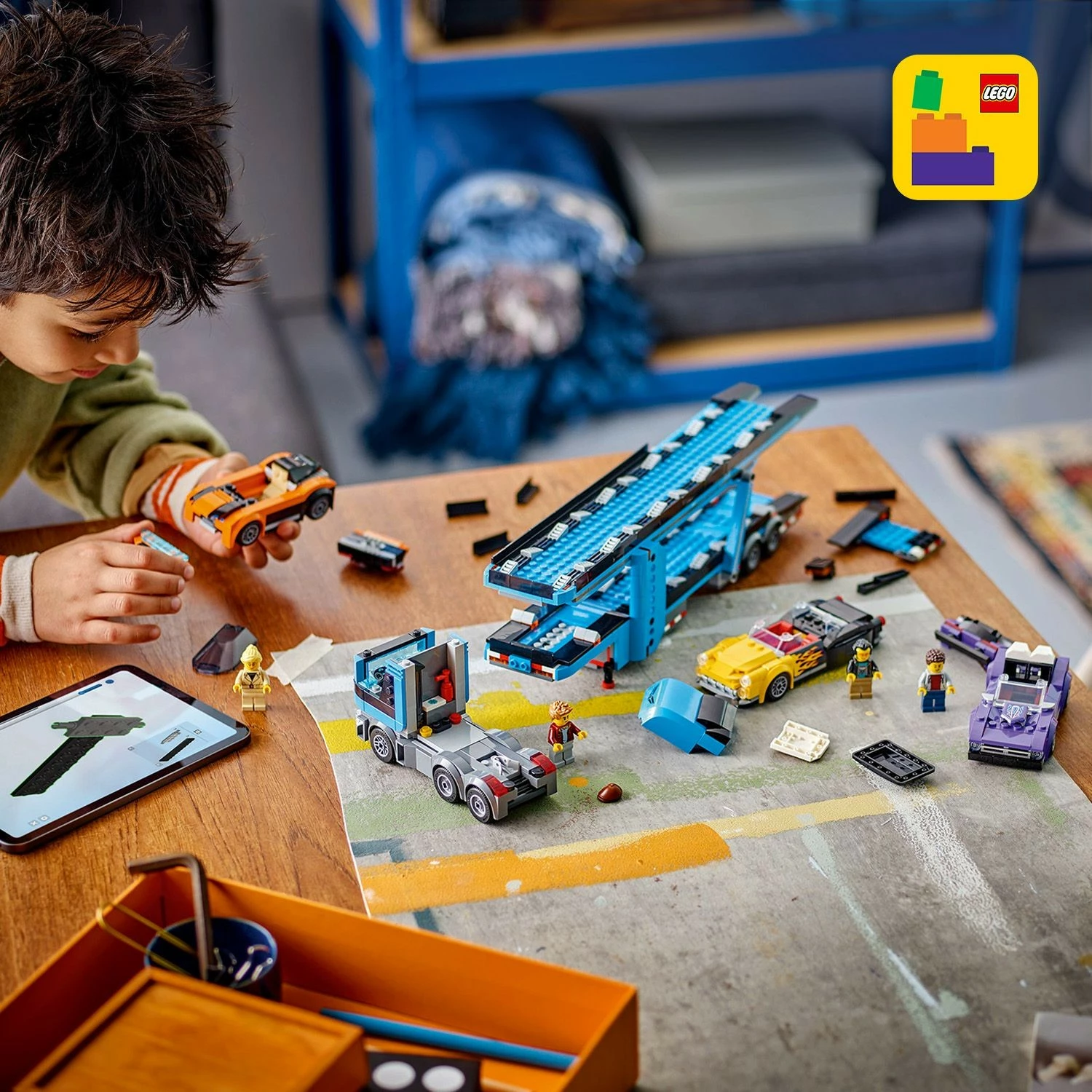 Komplet za sestavljanje avtotransporter z dirkalniki LEGO City 60408, večbarven