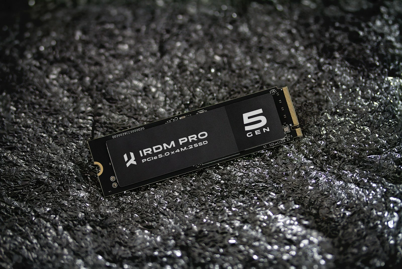 Napredno SSD 4TB GOODRAM IRDM PRO GEN5, M.2 2280, PCIe 5.0 x4, črn