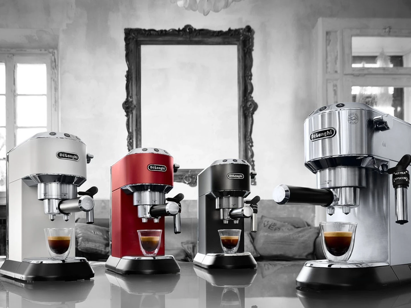 Aparat za kavo De'Longhi EC 685, črn