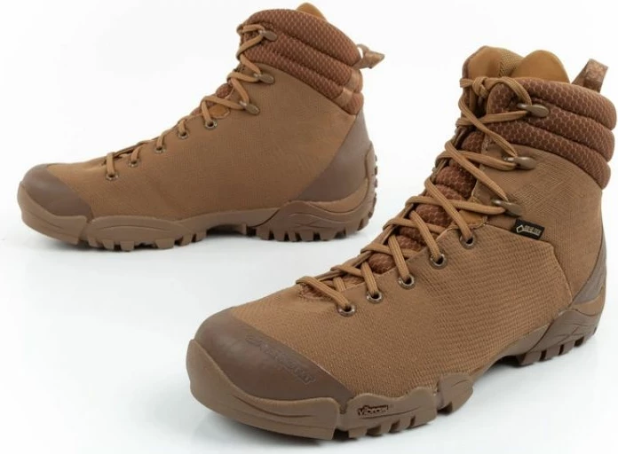 Trekovski čevlji Garmont, rjavi