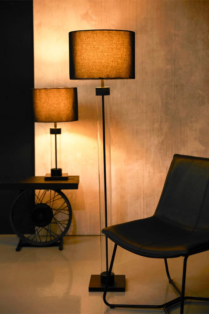 Stoječa svetilka Tremont, črn mat, črno steklo, 41x41x152 cm