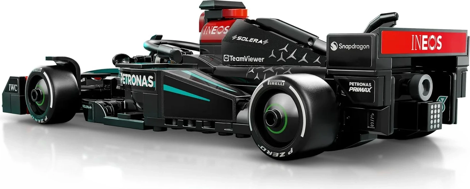 Model dirkalnega avtomobila Mercedes-AMG F1 W15, LEGO Speed Champions 77244, 267 delov, z minifiguro