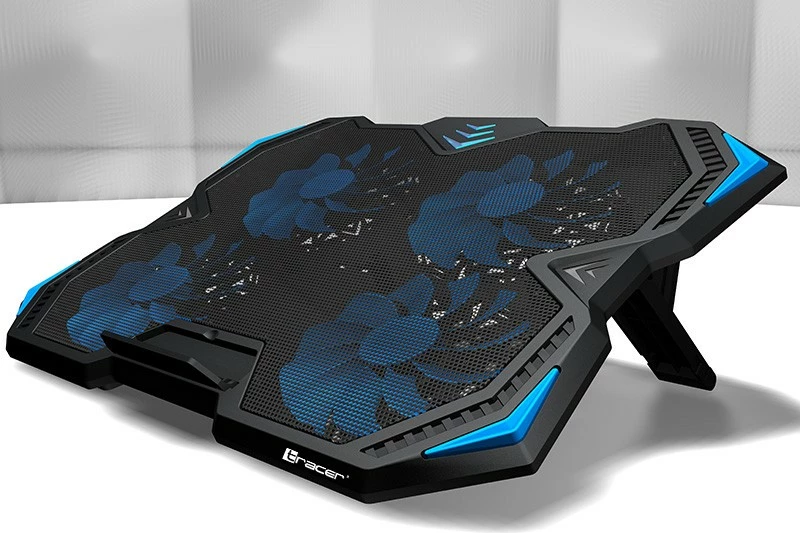 Hlajenje za prenosnik do 17", Tracer Gamezone Turbo, 4 ventilatorji, modra LED, črn