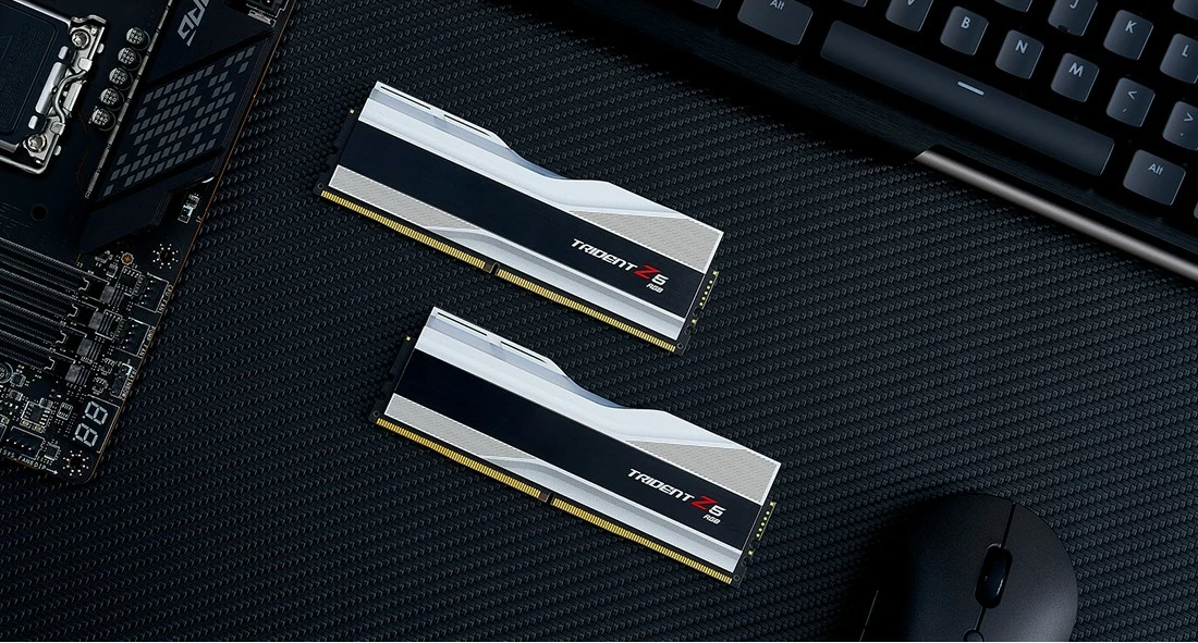 Visokozmogljiva RAM memorija G.Skill Trident F5-6400J3239G16GX2-TZ5RS, 32 GB (2 x 16 GB), DDR5, 6400 MHz, 288-pin DIMM