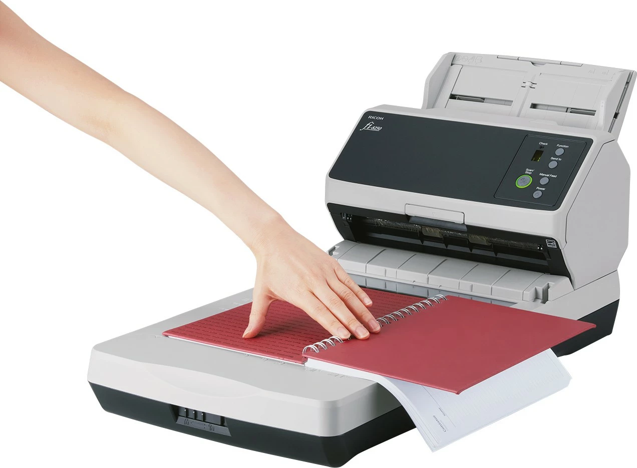 Skenalnik z ADF in ročnim podajanjem, 216 x 355,6 mm, 600 x 600 DPI, 50 ppm, siv/črn, Ricoh fi-8250