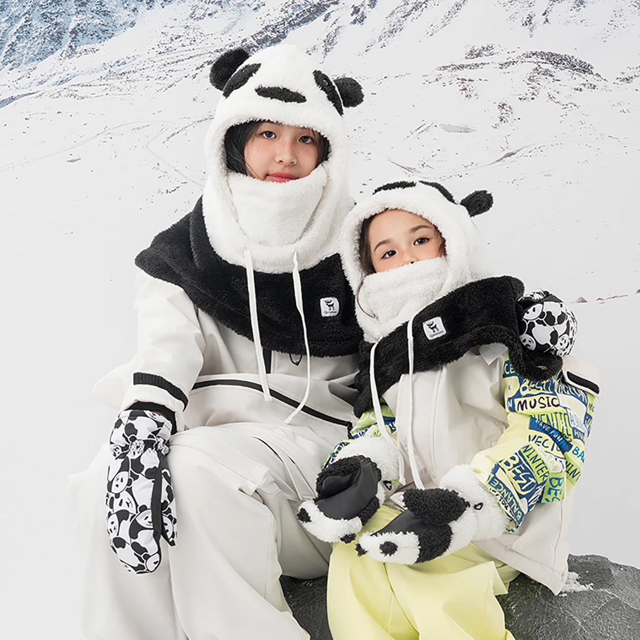 Otroške smučarske rokavice Qunature Panda Heat Transfer, S, črno/belo