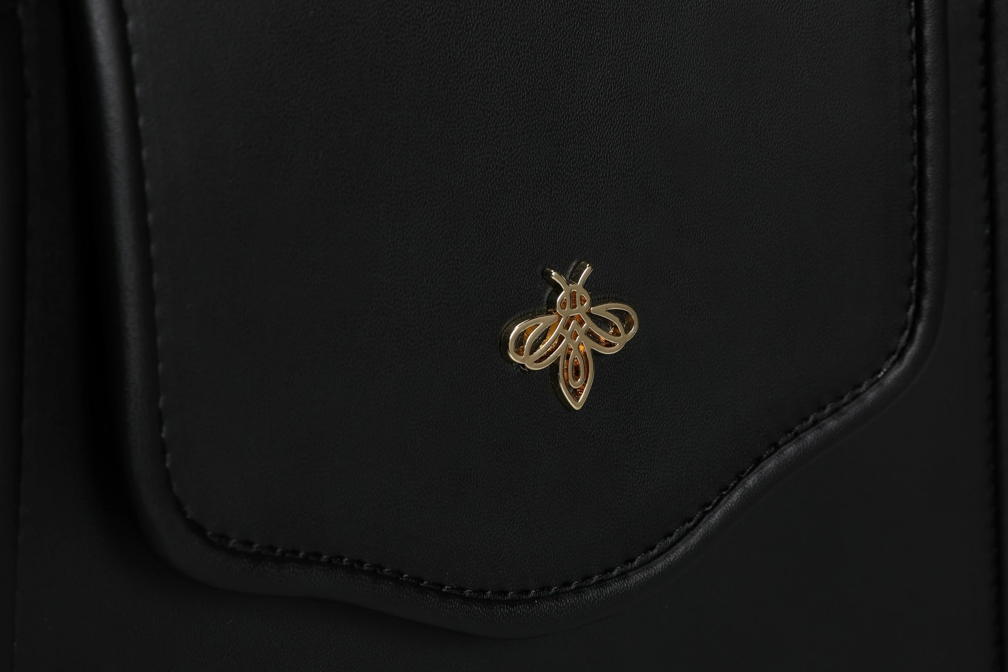 Ramenska torbica Lucky Bees, črna, 1248