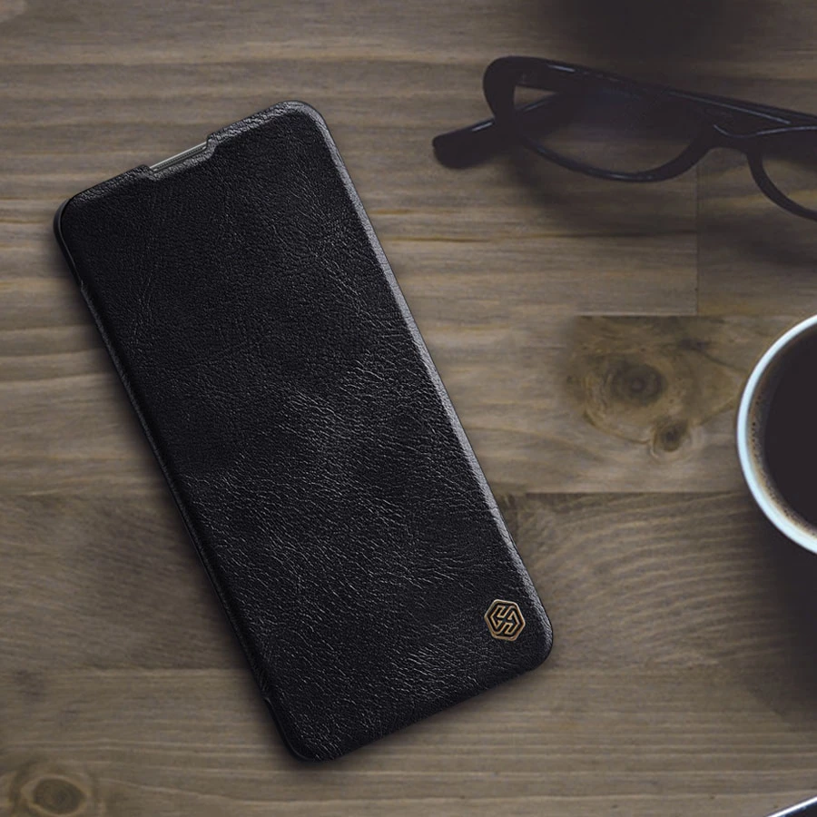 Zaščitni ovitek Nillkin Qin za Xiaomi Redmi Note 11 Pro+, Redmi Note 11 Pro, Mi 11i HyperCharge, rjav