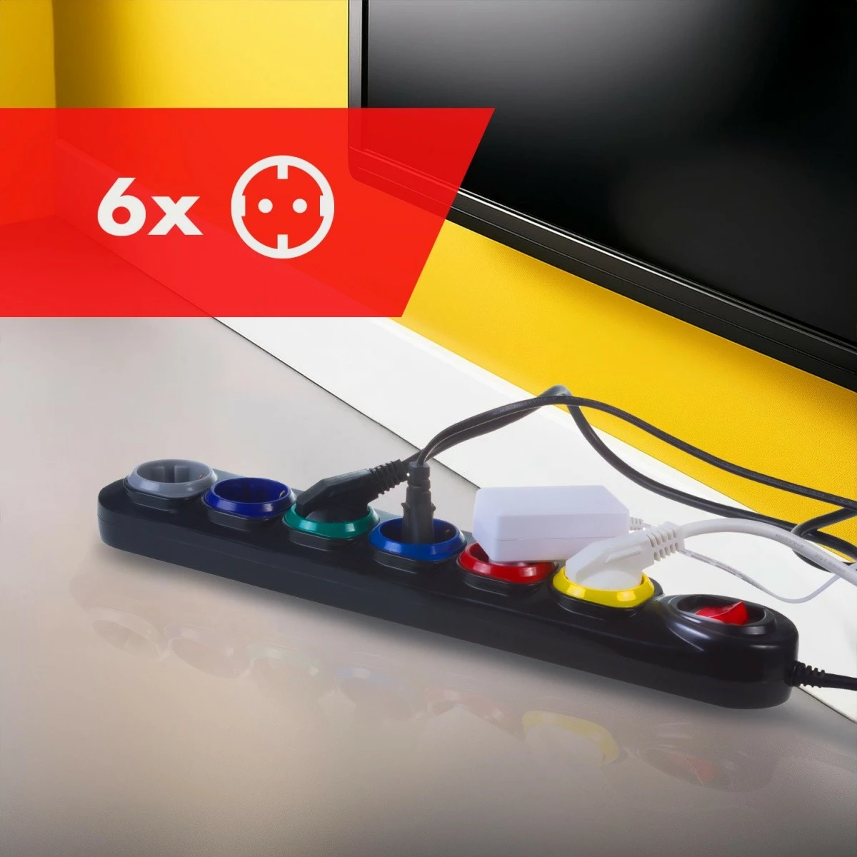 Razdelilec Maclean MCE509 B, 6-vtičnic, 1,5 m, z vklopnim stikalom, črn