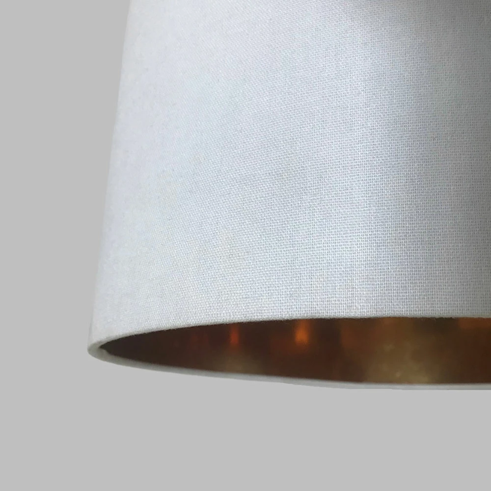 Namizna svetilka HATCUS, poliresin bež, tkanina bela, 30.7x30.7x52.5cm