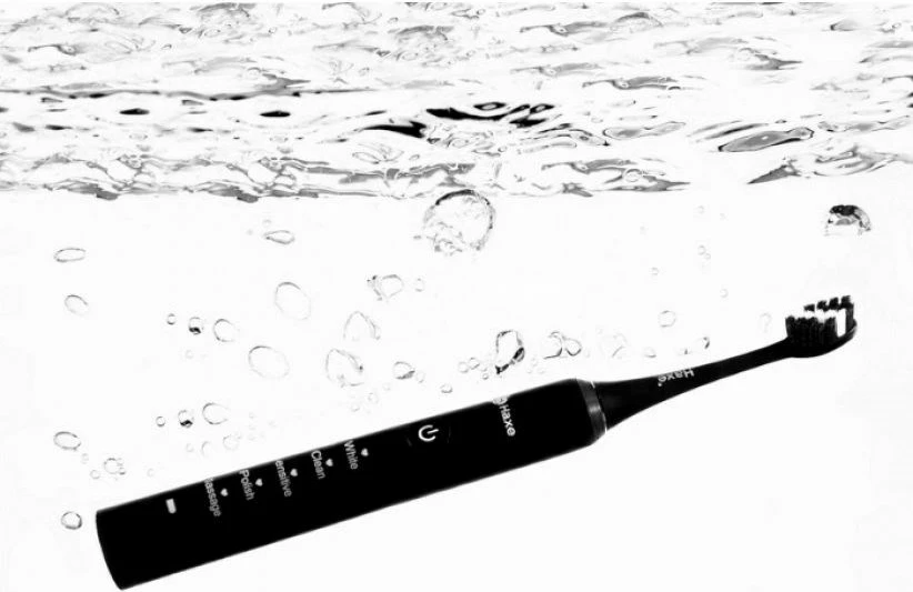 Sonična električna zobna ščetka Haxe HX702, črna