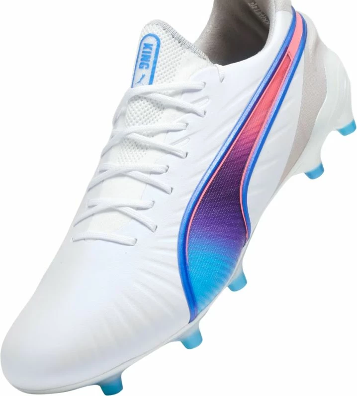 Futbolske superge, moške, bele — Puma King Ultimate FG/AG M 107809 02