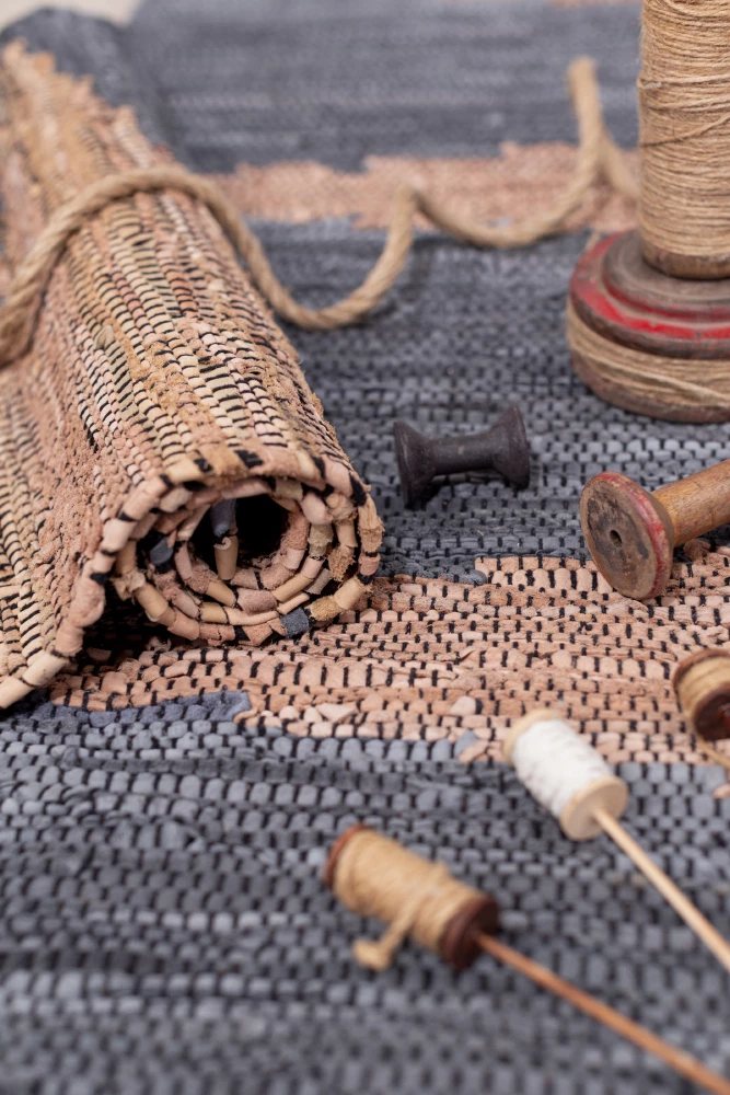 Preproga Fume, usnje, sivo-bež, 60x90 cm