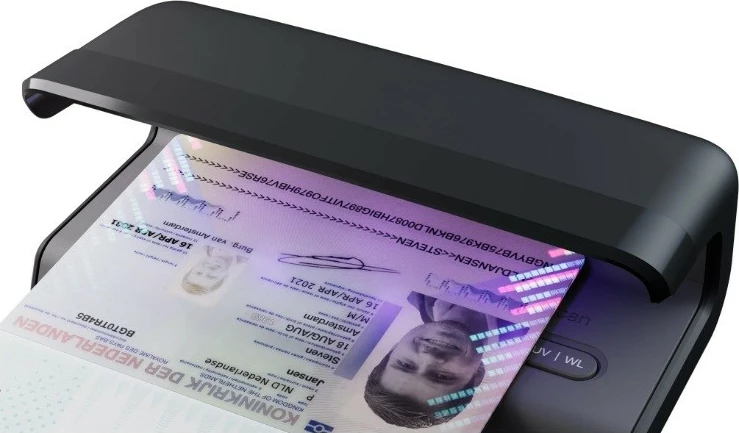 Tester za bankovce in dokumente Safescan 75 LED, črn