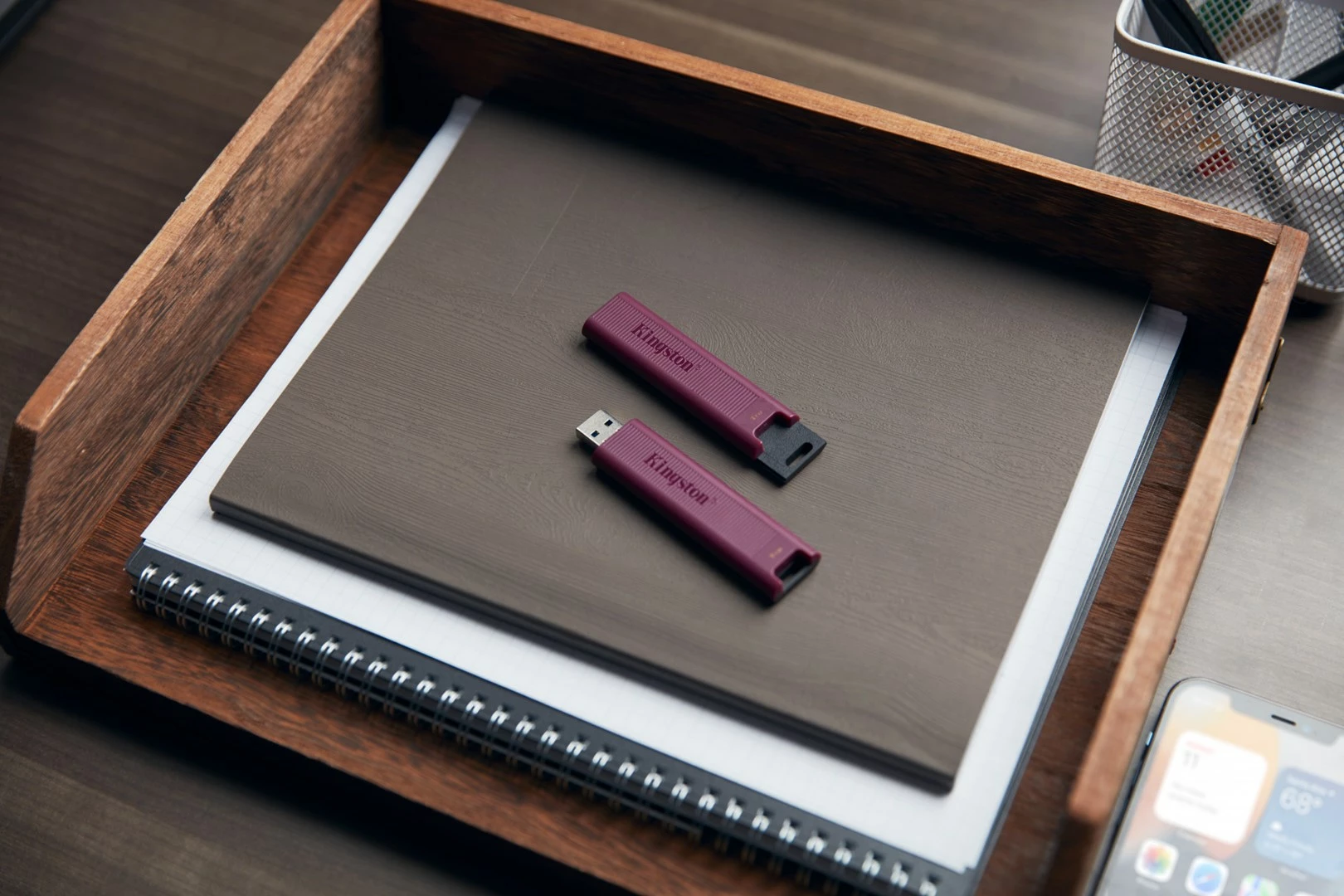 USB ključ Kingston DataTraveler Max 1TB, USB 3.2 Gen 2, rdeč