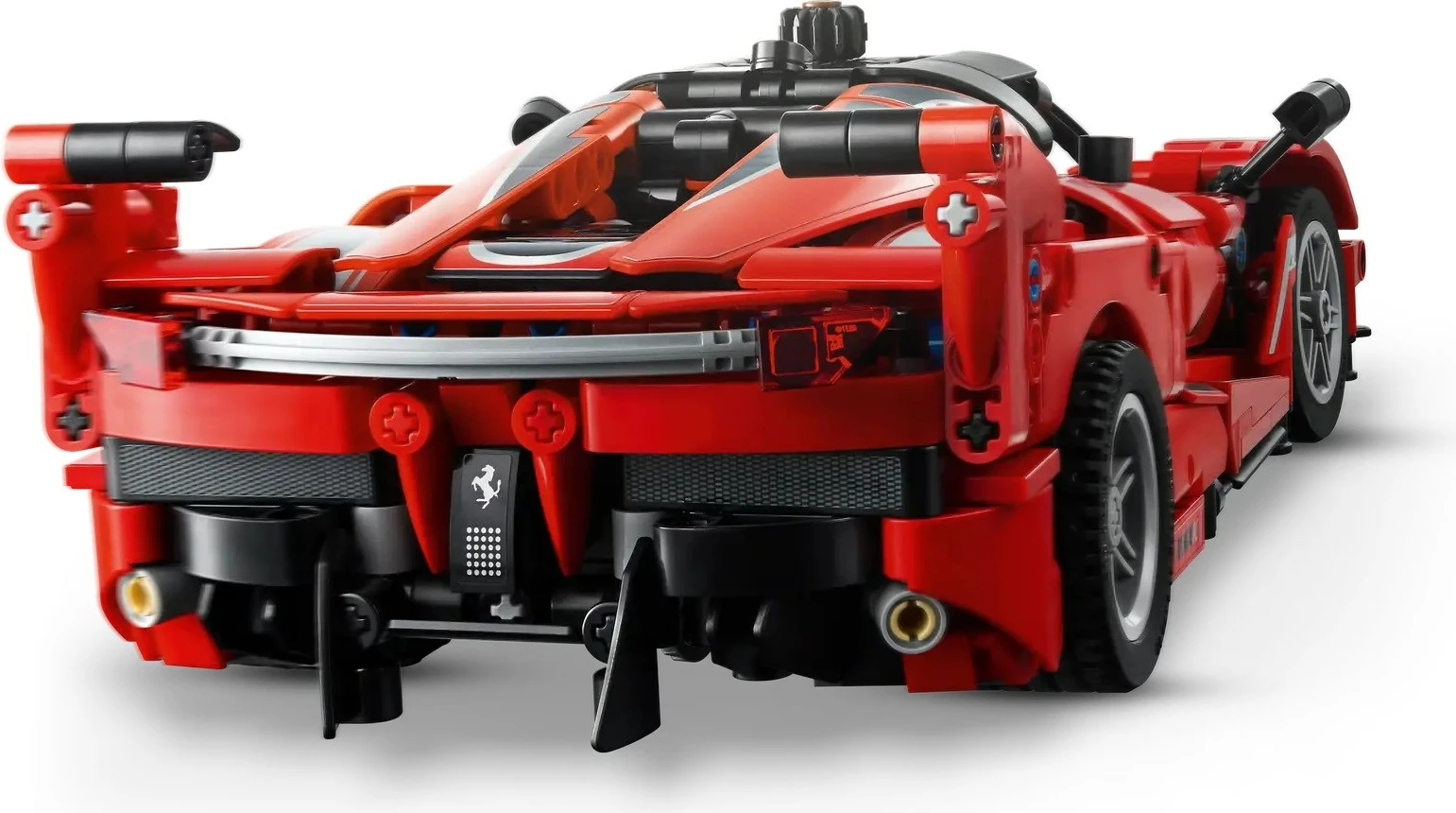 Detajiran model Ferrari FXX K, LEGO Technic 42212, 897 kosov, rdeč