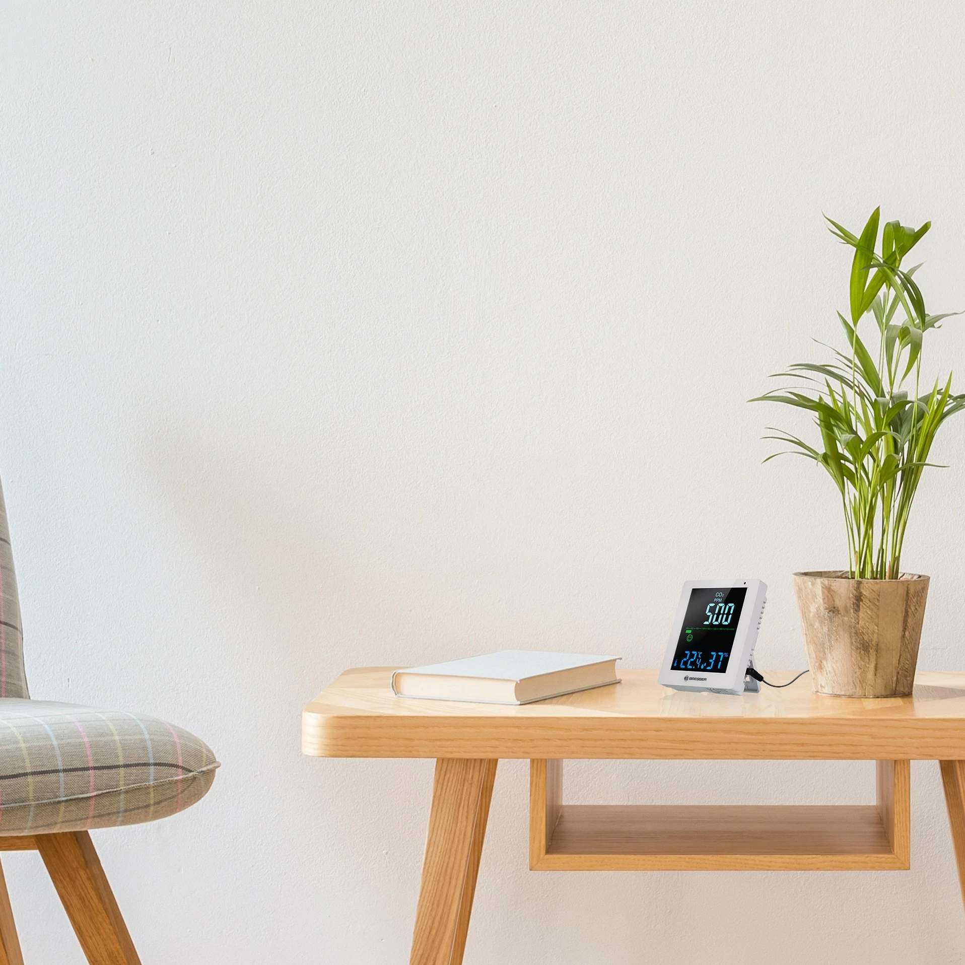 Merilec zraka CO2 Bresser, digitalni zaslon, bel