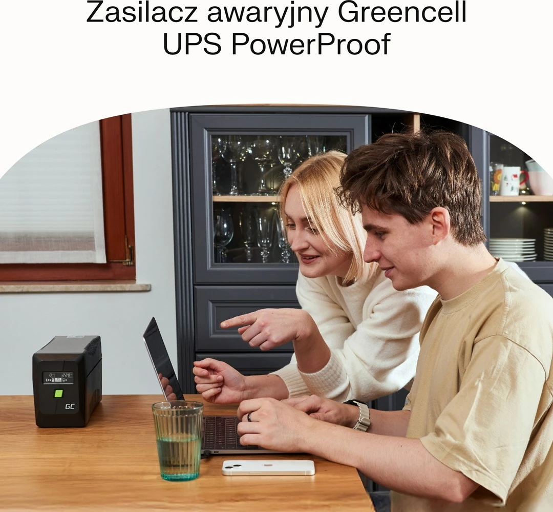 Neprekinjeno napajanje (UPS) Green Cell UPSLM600, 1 kVA, 600 W, 4 AC izhodi, črn