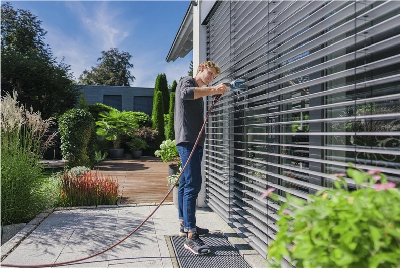 Prah ščetin GARDENA 18850-20, za vrtno cev, črn, zelen, siv, oranžen