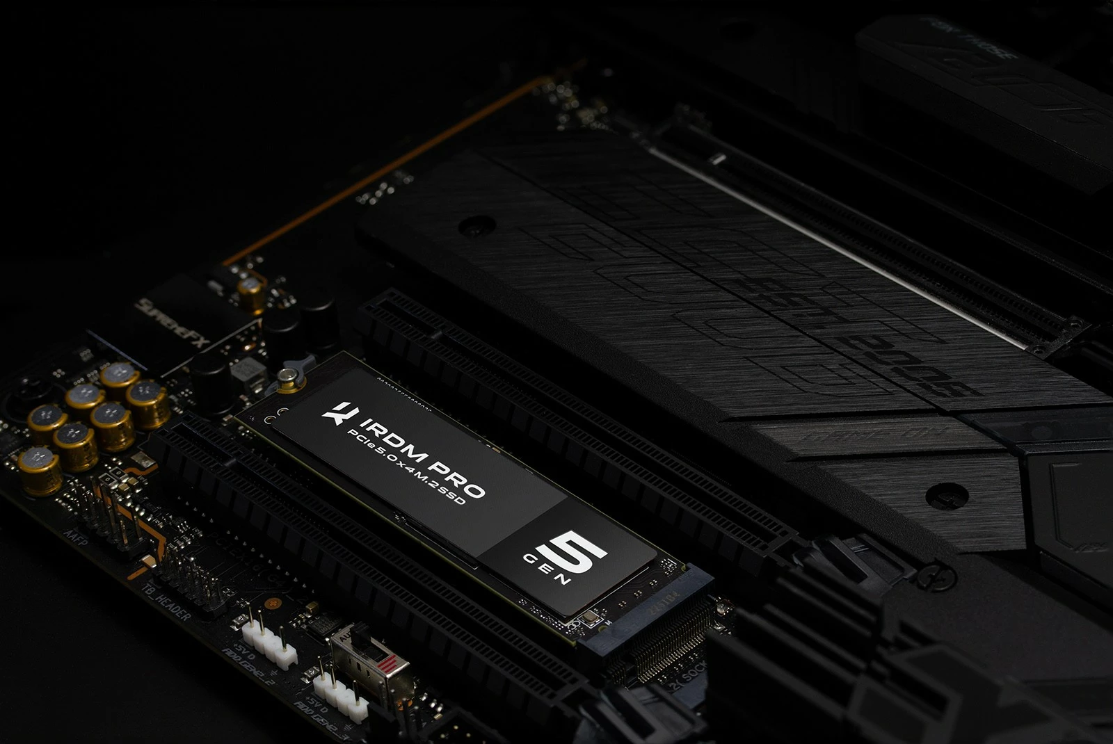 Napredno SSD 4TB GOODRAM IRDM PRO GEN5, M.2 2280, PCIe 5.0 x4, črn