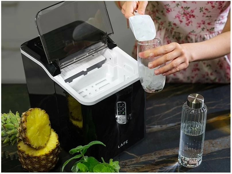 Elektronski aparat za led Lafe IceTwist Pro, 1,5 L, 12 kg/24 h, črn