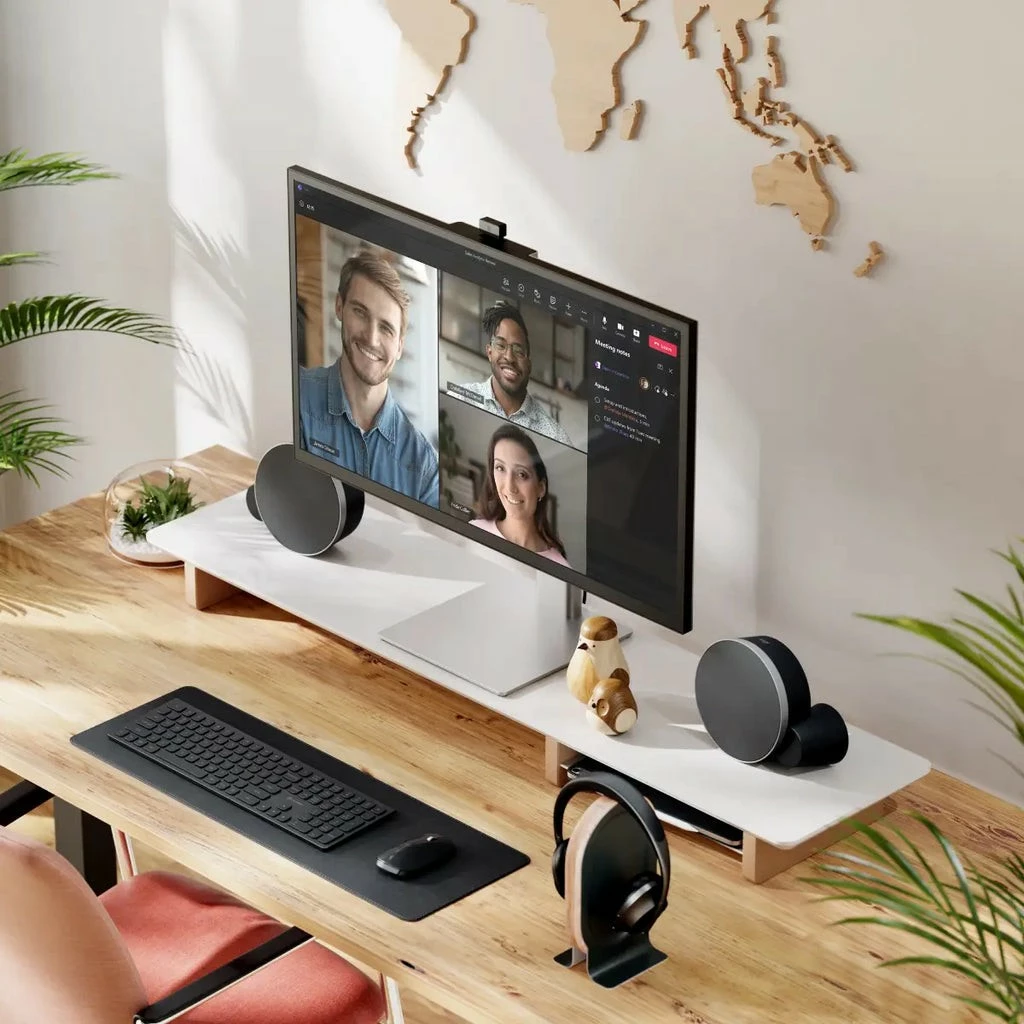 32-palčni 4K Ultra HD monitor iz aluminija, Datalogic ALOGIC 32C4KPDW, črn