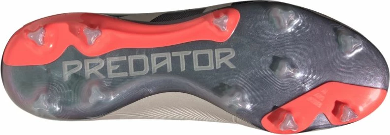 Fuzbalski čevelj adidas za moške, črn